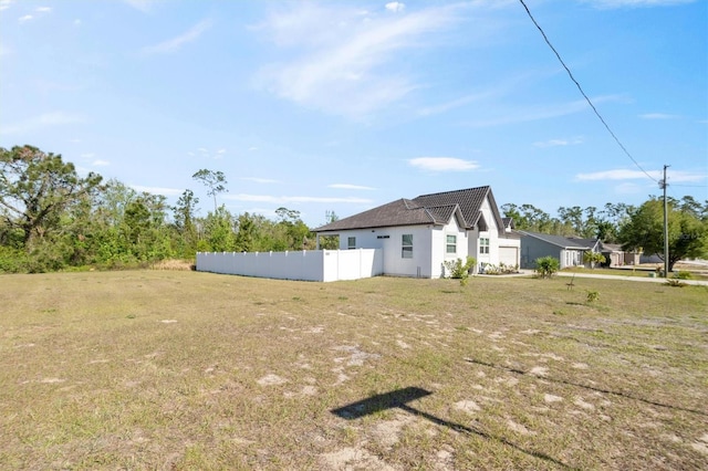 747 Fraser Ct, Kissimmee, FL 34759 - view of yard with fence