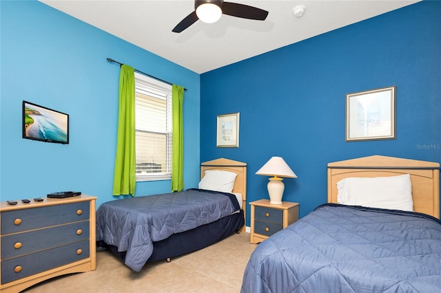 bedroom with a ceiling fan