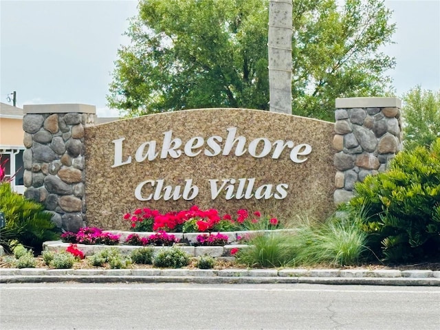 1219 Club Cir, Lakeshore, FL 33854 - photo 2