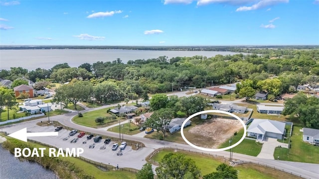612 W Lake Summit Dr, Winter Haven, FL 33884