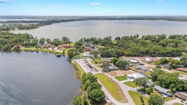 612 W Lake Summit Dr, Winter Haven, FL 33884