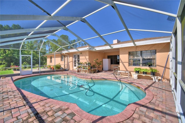 2611 State Road 557, Lake Alfred, FL 33850 - outdoor pool with a patio and a lanai