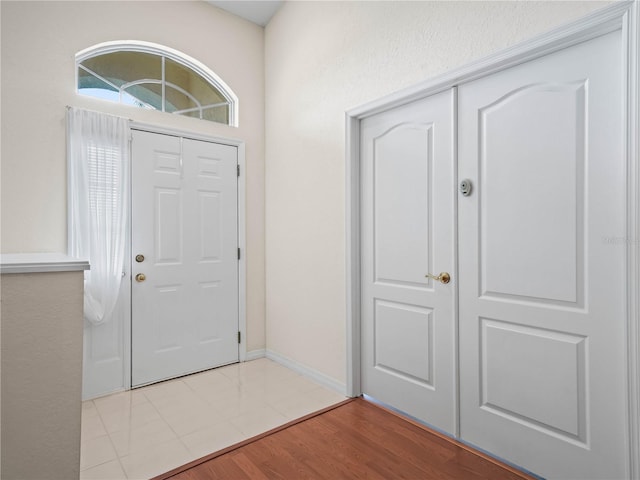 530 Greenway Dr, Lake Wales, FL 33898 - view of entrance foyer