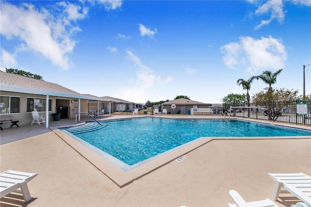 151 Winter Ridge Dr Unit 151, Winter Haven, FL 33881 - pool featuring fence and a patio area