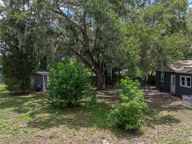 803 7th St NE, Fort Meade, FL 33841 - view of fenced backyard