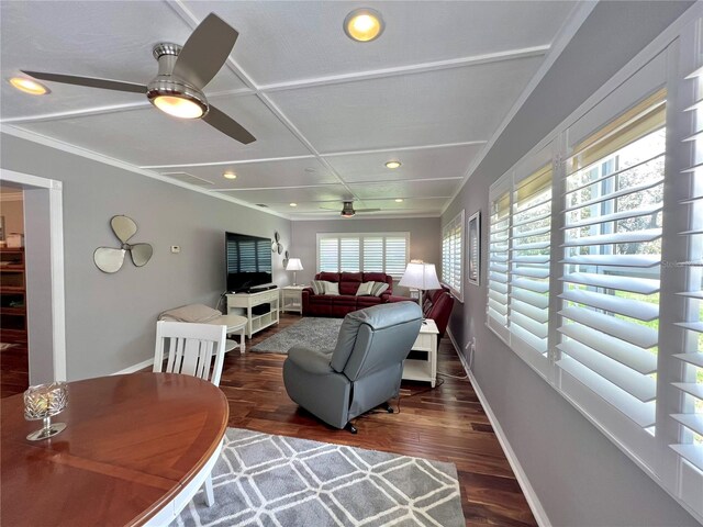 living room with baseboards, ceiling fan, recessed lighting, and wood finished floors