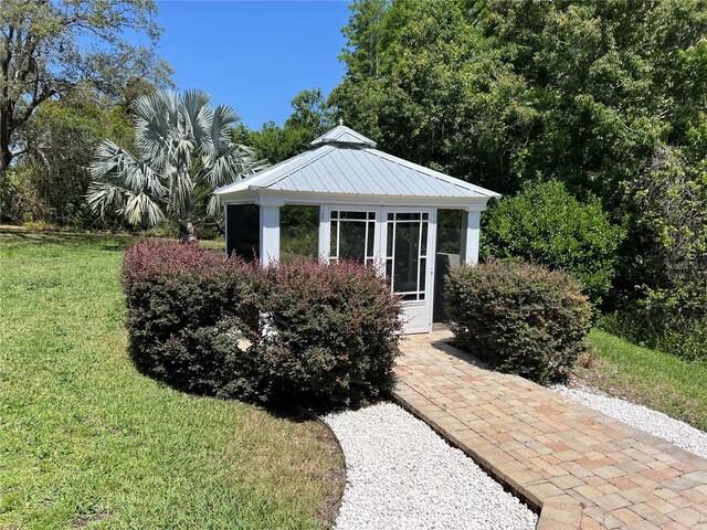 view of outdoor structure featuring a gazebo