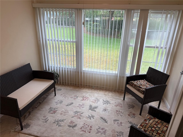 333 Lake Howard Dr NW Unit 103C, Winter Haven, FL 33880 - view of sitting room