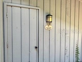 133 Palm View Ct Unit 3513/4, Haines City, FL 33844 - exterior view of board and batten siding