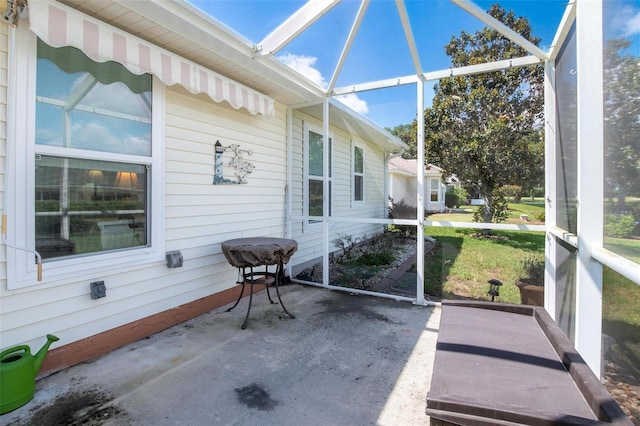 4005 Carter Creek Dr, Avon Park, FL 33825 - sunroom featuring healthy amount of natural light