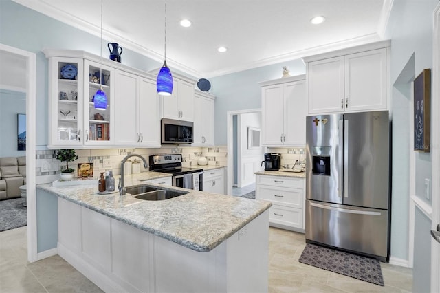 109 Lake Mariam Way, Winter Haven, FL 33884 - kitchen featuring stainless steel appliances, a sink, glass insert cabinets, a peninsula, and crown molding