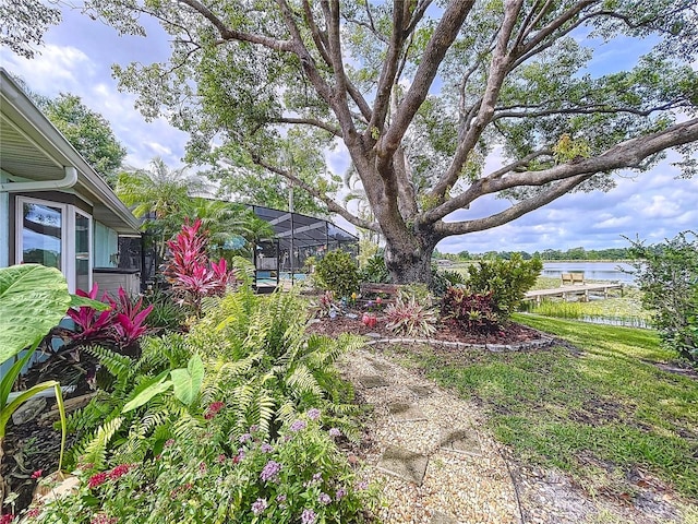 255 Lake Link Rd, Winter Haven, FL 33884 - view of yard with a water view and glass enclosure