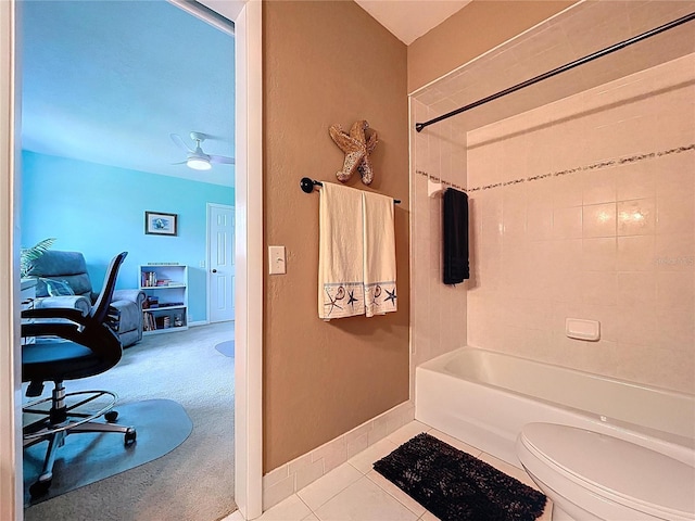 255 Lake Link Rd, Winter Haven, FL 33884 - full bath featuring toilet, shower / tub combination, tile patterned floors, a ceiling fan, and baseboards