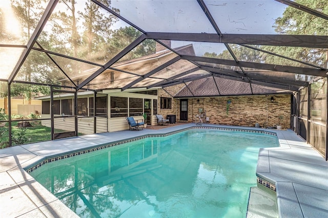 418 N Rd, Lakeland, FL 33809 - swimming pool with a patio and a lanai