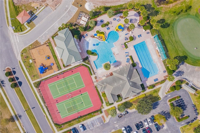 2340 Pinehurst Ct, Davenport, FL 33837 - aerial view of a pool area