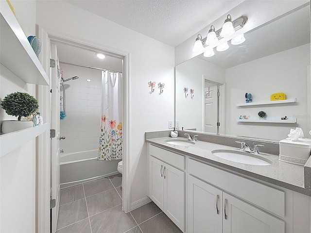 912 Scrub Oak Hammock Rd, Davenport, FL 33837 - bathroom featuring toilet, tile patterned flooring, shower / bath combo with shower curtain, and double vanity