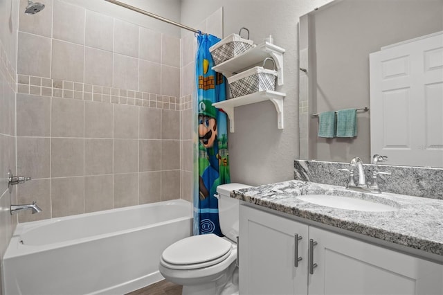 1081 Sandpiper Loop, Winter Haven, FL 33881 - full bath with vanity, shower / bath combo, toilet, and wood finished floors
