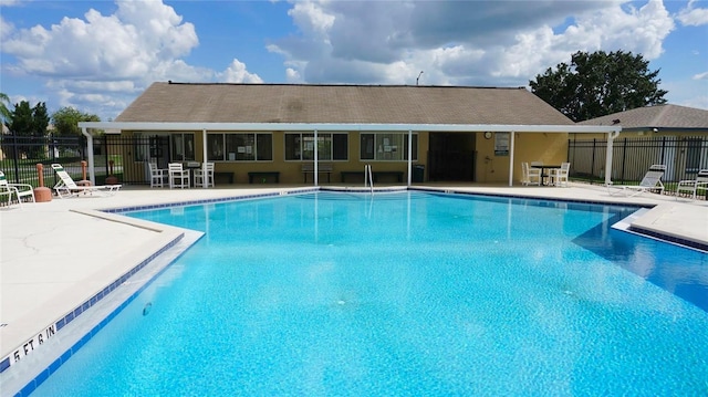 254 Winter Ridge Blvd Unit 254, Winter Haven, FL 33881 - community pool with a patio