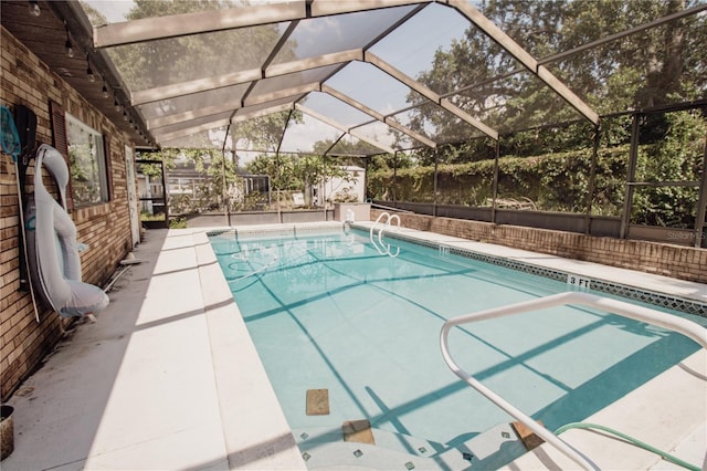 2213 W Pilaklakaha Ave, Auburndale, FL 33823 - outdoor pool with a lanai