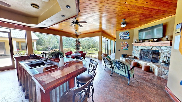 540 Phillips Rd, Sebring, FL 33875 - sunroom with a sink