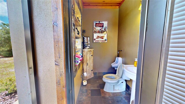 540 Phillips Rd, Sebring, FL 33875 - half bath with toilet and wood ceiling