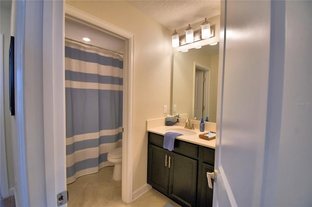 1433 Bunker Dr, Davenport, FL 33896 - bathroom featuring toilet, vanity, a textured ceiling, tile patterned floors, and a shower with shower curtain