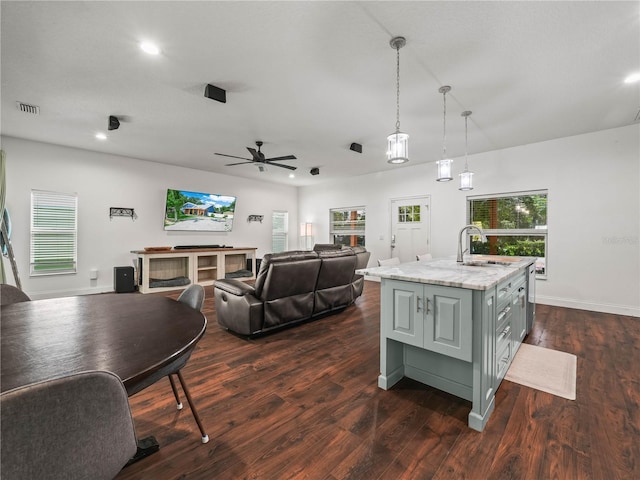 7714 Chase Rd, Lakeland, FL 33810 - living room featuring a ceiling fan, dark wood-type flooring, recessed lighting, and baseboards