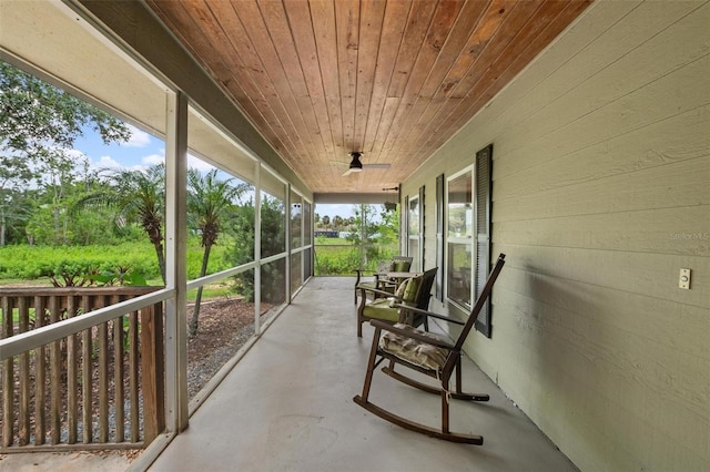 1256 Center St, Dundee, FL 33838 - view of sunroom / solarium