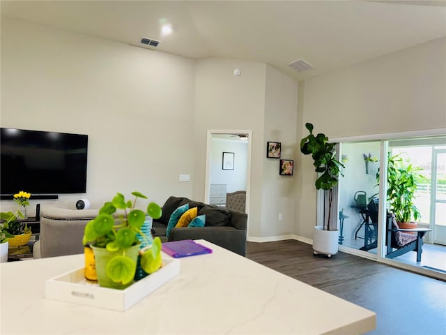 716 Vittorio Dr, Winter Haven, FL 33884 - photo 24