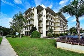 208 Lake Howard Dr NW Unit 104, Winter Haven, FL 33880 - photo 1