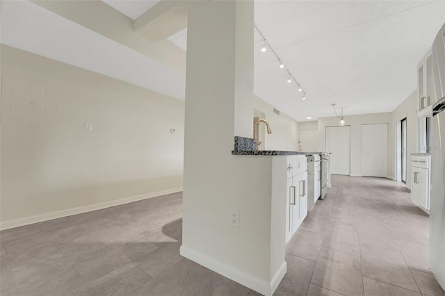 208 Lake Howard Dr NW Unit 104, Winter Haven, FL 33880 - photo 4