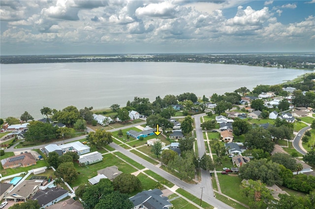 304 W Lake Ave, Auburndale, FL 33823 - aerial perspective of suburban area featuring a large body of water