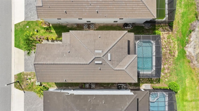 7247 Oakmoss Loop, Davenport, FL 33837 - view of subject property with a pool area