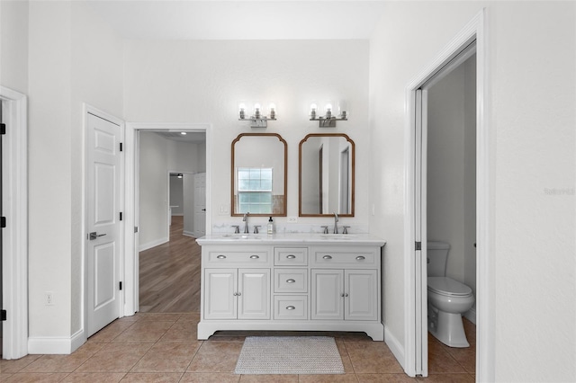 5820 E Johnson Ave, Haines City, FL 33844 - full bath with double vanity and tile patterned flooring