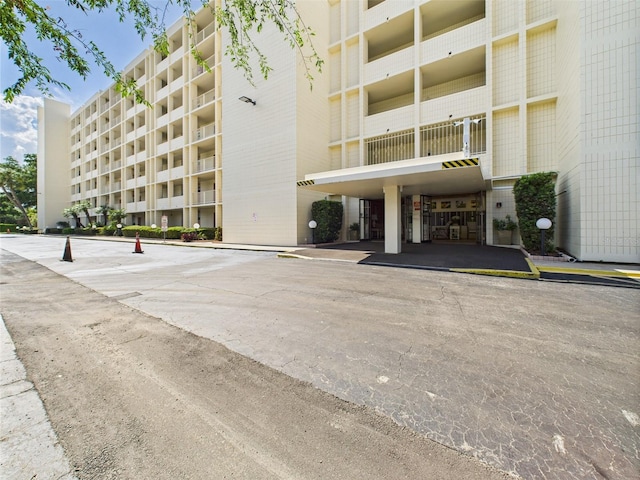 700 Mirror Ter NW Unit 702, Winter Haven, FL 33881 - view of property