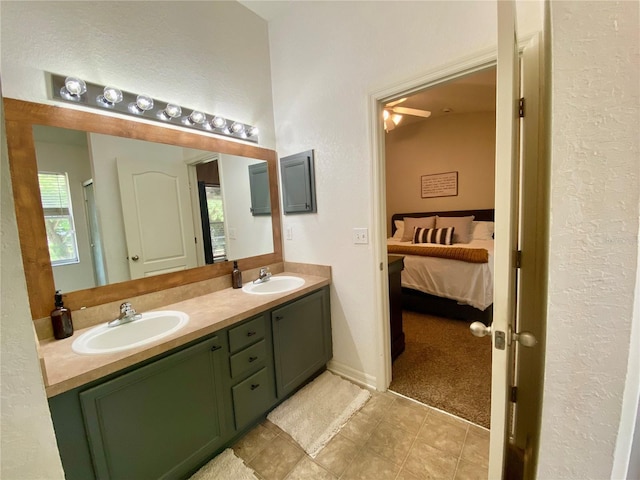 1790 Turtle Rock Dr, Lakeland, FL 33803 - ensuite bathroom featuring double vanity