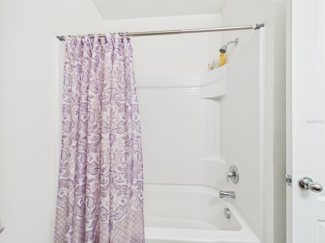 5751 Lakeside Landings Blvd, Winter Haven, FL 33881 - bathroom with shower / tub combo