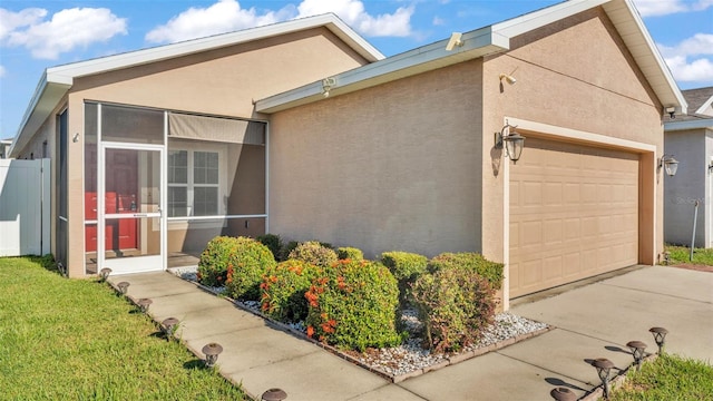 3173 Whispering Trails Ave, Winter Haven, FL 33884 - photo 2