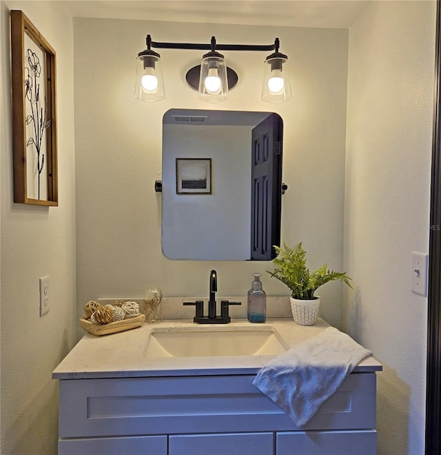 816 Pinewood Ct Unit 3126, Haines City, FL 33844 - bathroom with vanity