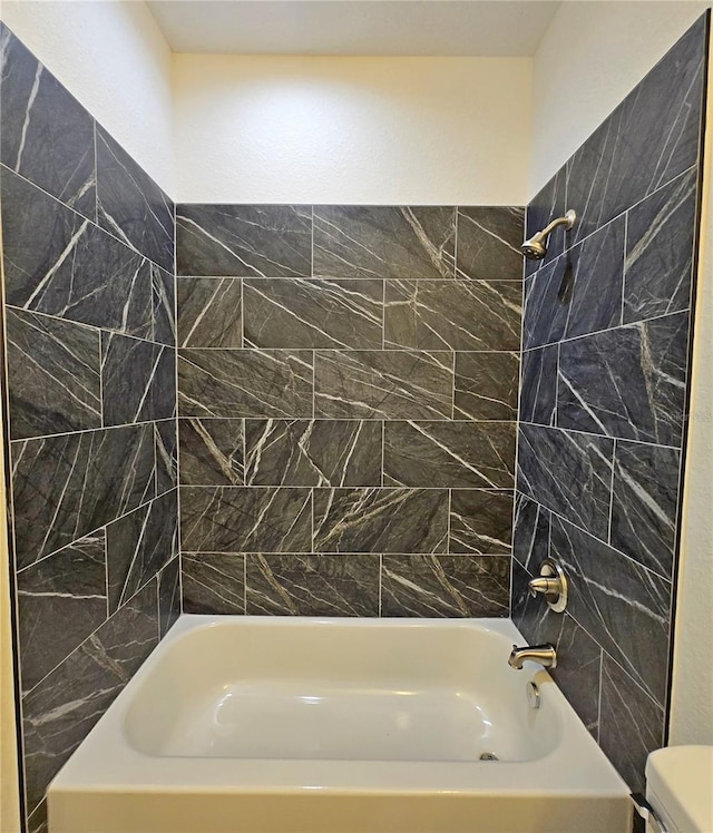 3040 W Joliet Rd, Avon Park, FL 33825 - full bath with shower / washtub combination and toilet