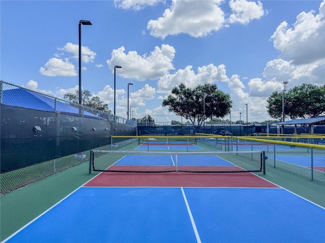 938 Glenwood Ave, Sebring, FL 33870 - view of tennis court with community basketball court