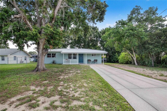 124 Tyler St, Lake Wales, FL 33859 - photo 1