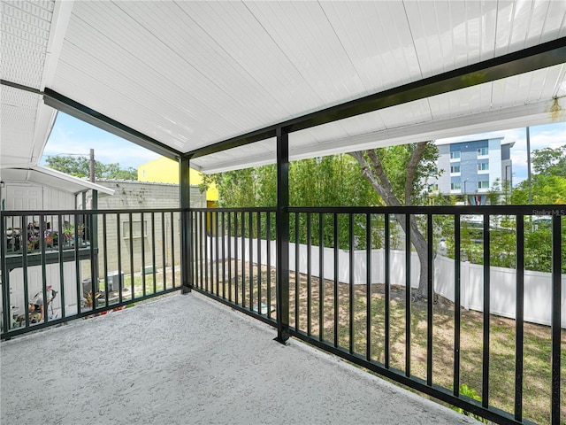 3811 N Oak Dr Unit E62, Tampa, FL 33611 - photo 9