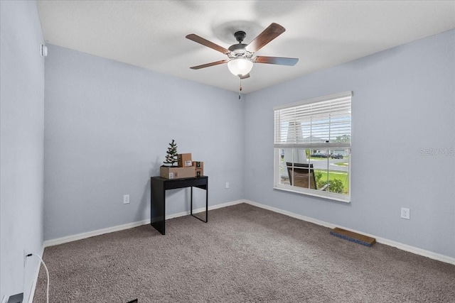 910 Blue Tide Ln, Lakeland, FL 33809 - empty room featuring carpet flooring and a ceiling fan