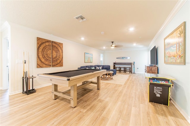 2090 Lelani Cir, Davenport, FL 33897 - game room featuring billiards, crown molding, light wood-style floors, a ceiling fan, and recessed lighting