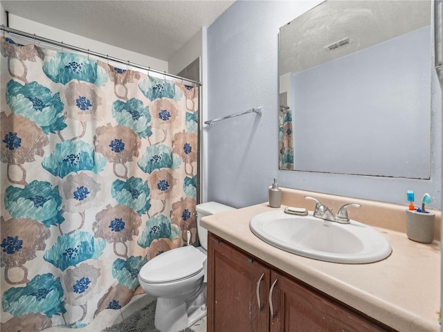 3747 Woodbury Hill Loop, Lakeland, FL 33810 - full bath with vanity, a textured ceiling, a shower with curtain, and a textured wall