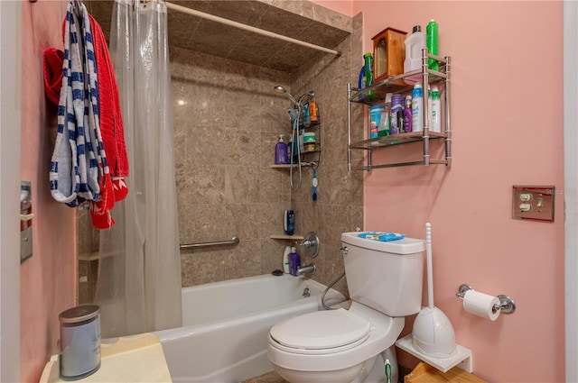 305 Hernando Rd, Winter Haven, FL 33884 - full bath with shower / tub combo and toilet