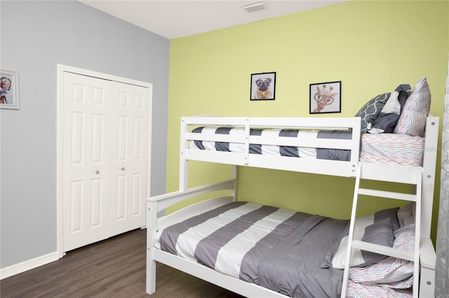 142 Plumoso Loop, Davenport, FL 33897 - bedroom with wood finished floors and baseboards