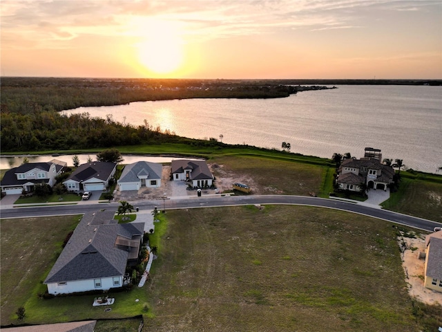 512 Adams View Ln, Auburndale, FL 33823