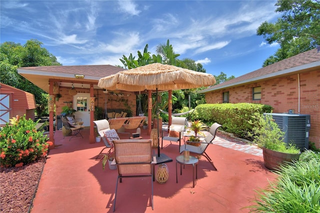2814 Grapefruit Dr, Auburndale, FL 33823 - view of patio with outdoor lounge area